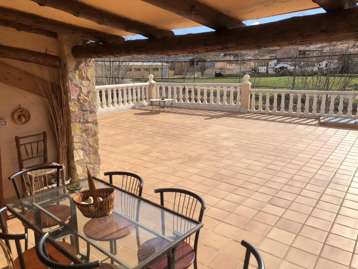 Oliete Casa Rural El Huerto Del Trucho מראה חיצוני תמונה